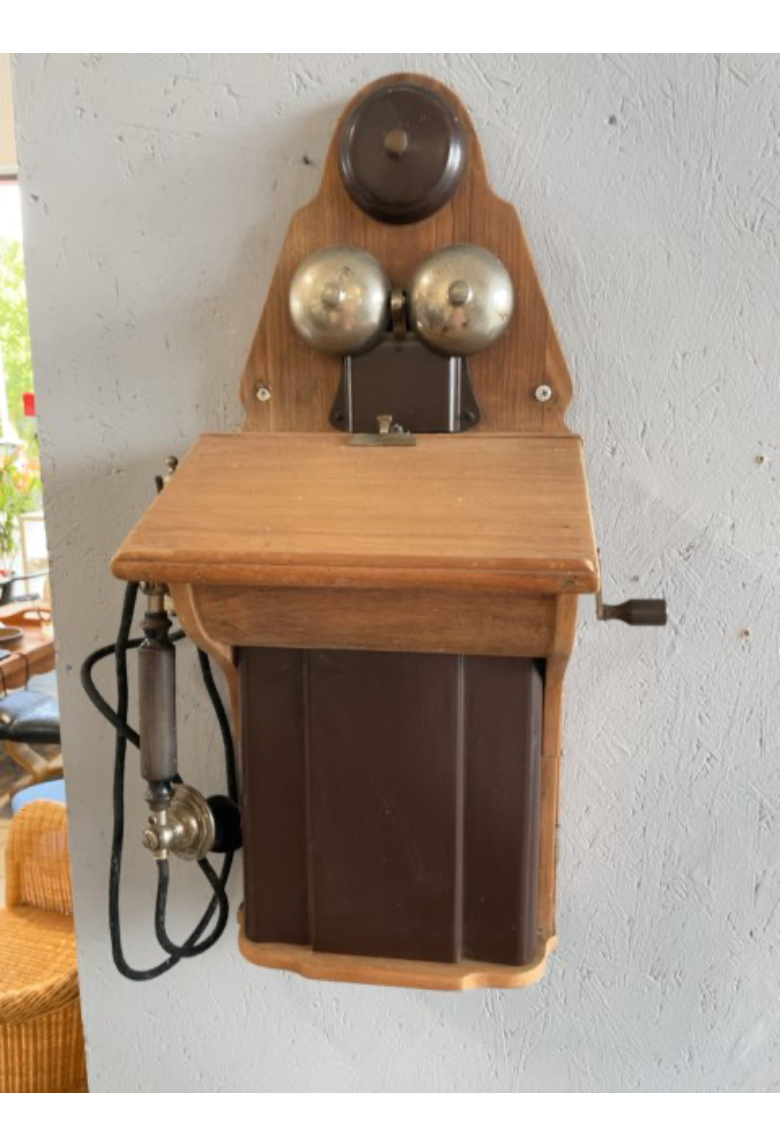 Ældre vægtelefon